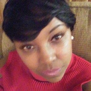 Meet your Posher, Vanessa